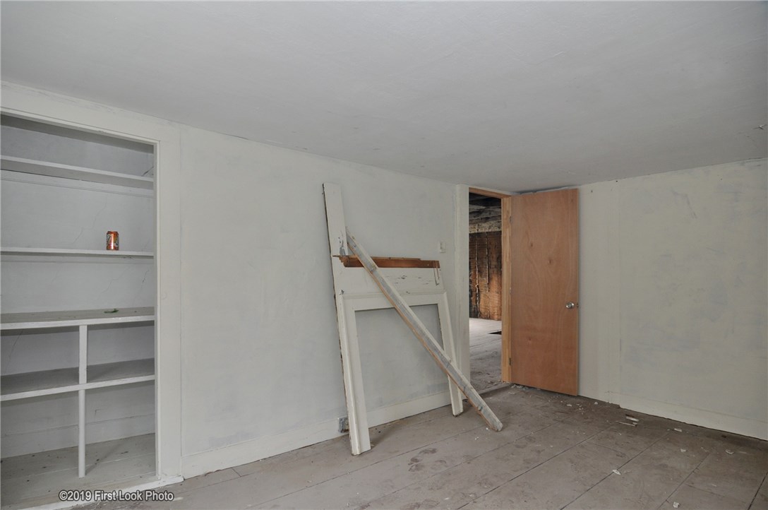 927 Great Road North Smithfield, RI 02896 - Photo 13 of 30