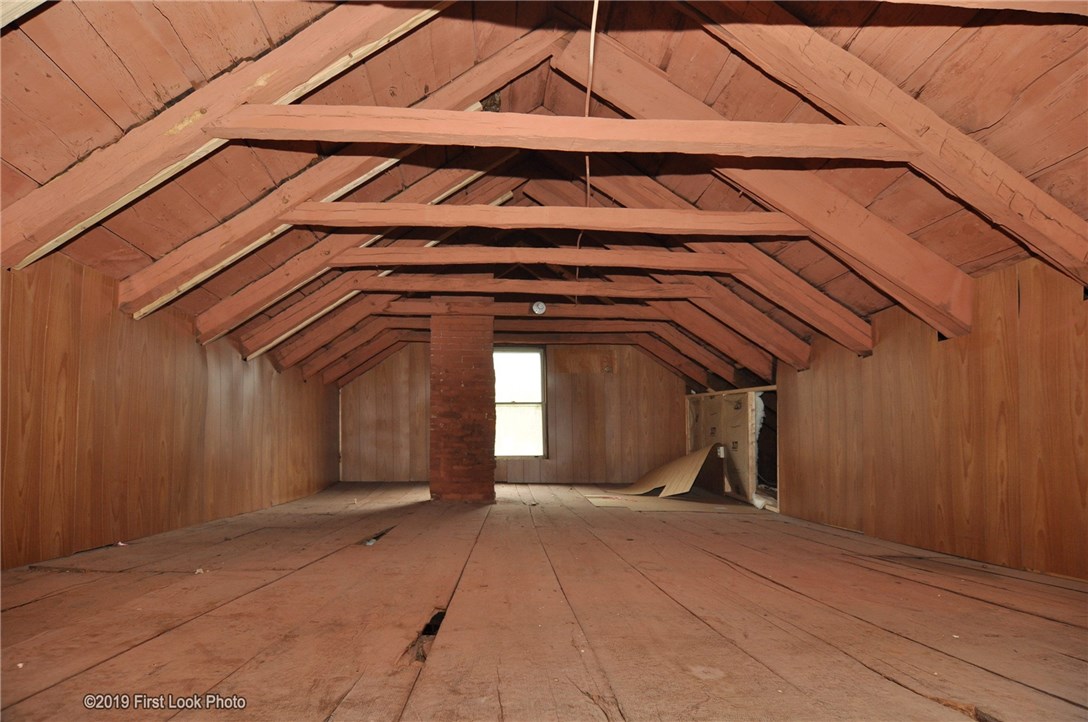 927 Great Road North Smithfield, RI 02896 - Photo 14 of 30