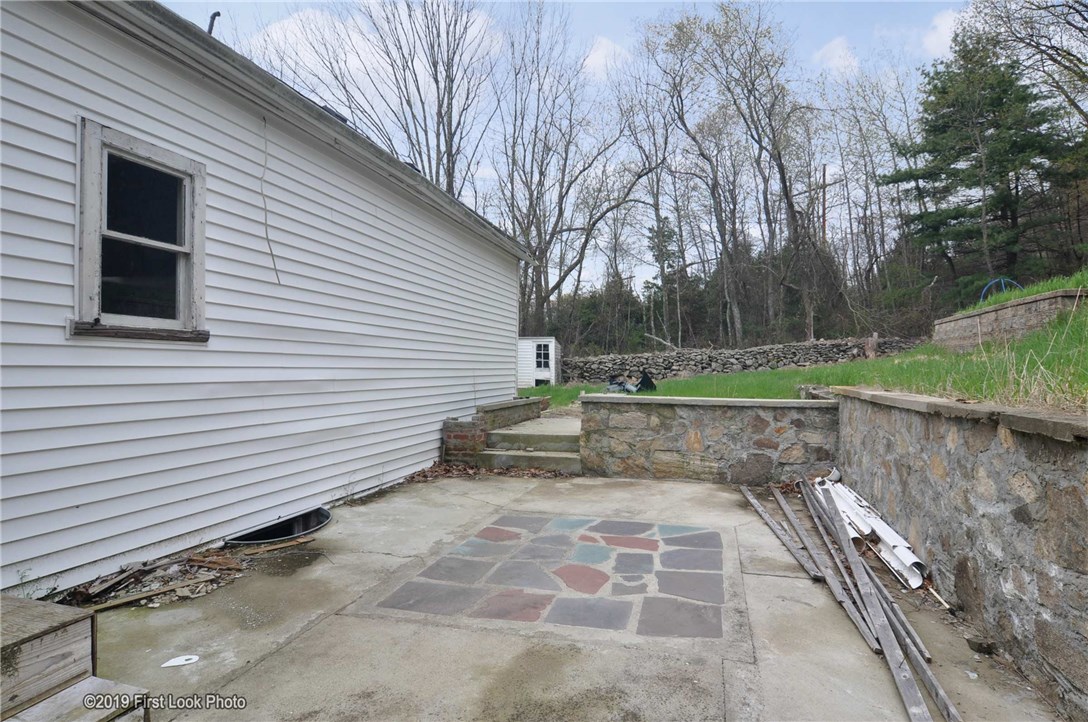 927 Great Road North Smithfield, RI 02896 - Photo 25 of 30