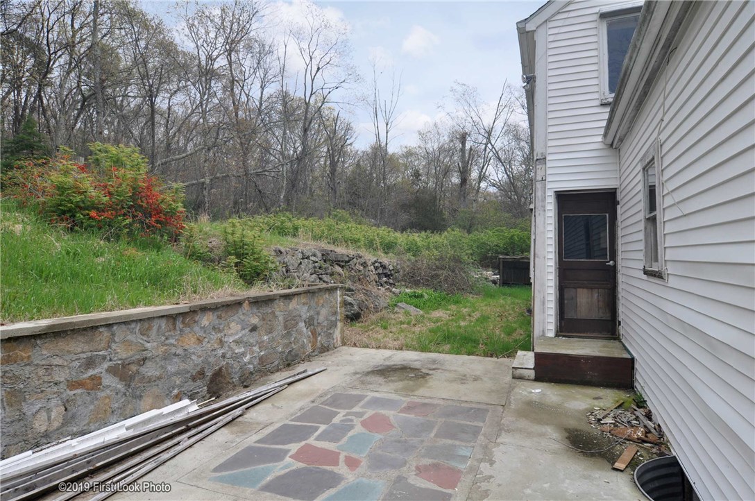 927 Great Road North Smithfield, RI 02896 - Photo 26 of 30