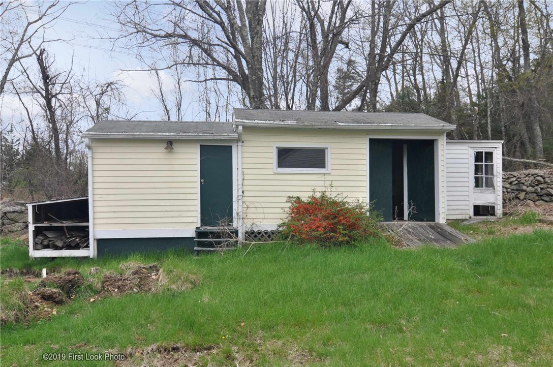 927 Great Road North Smithfield, RI 02896 - Photo 27 of 30