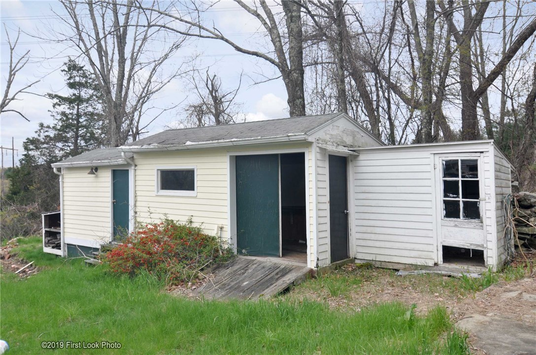 927 Great Road North Smithfield, RI 02896 - Photo 28 of 30