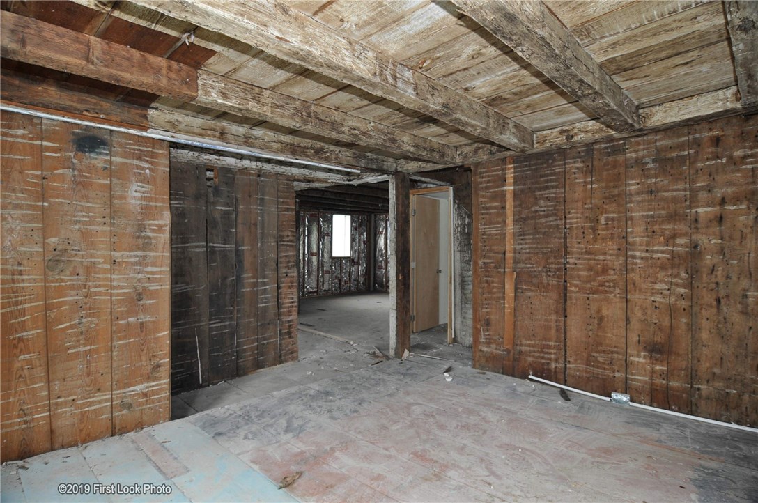 927 Great Road North Smithfield, RI 02896 - Photo 10 of 30