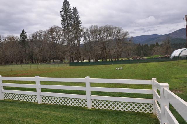 2079 Marcy Loop Road Grants Pass, OR 97527 - Photo 7 of 24 DSC_8869 (Copy)