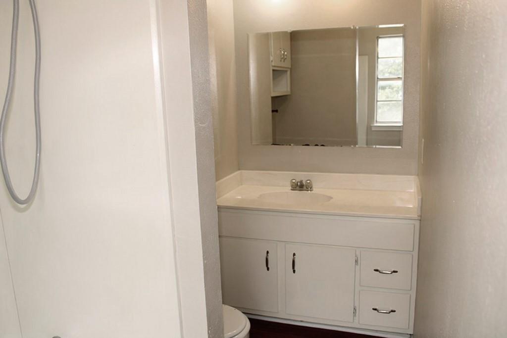 1725 East Grauwyler Road, Unit 138 Irving, TX 75061 - Photo 16 of 20