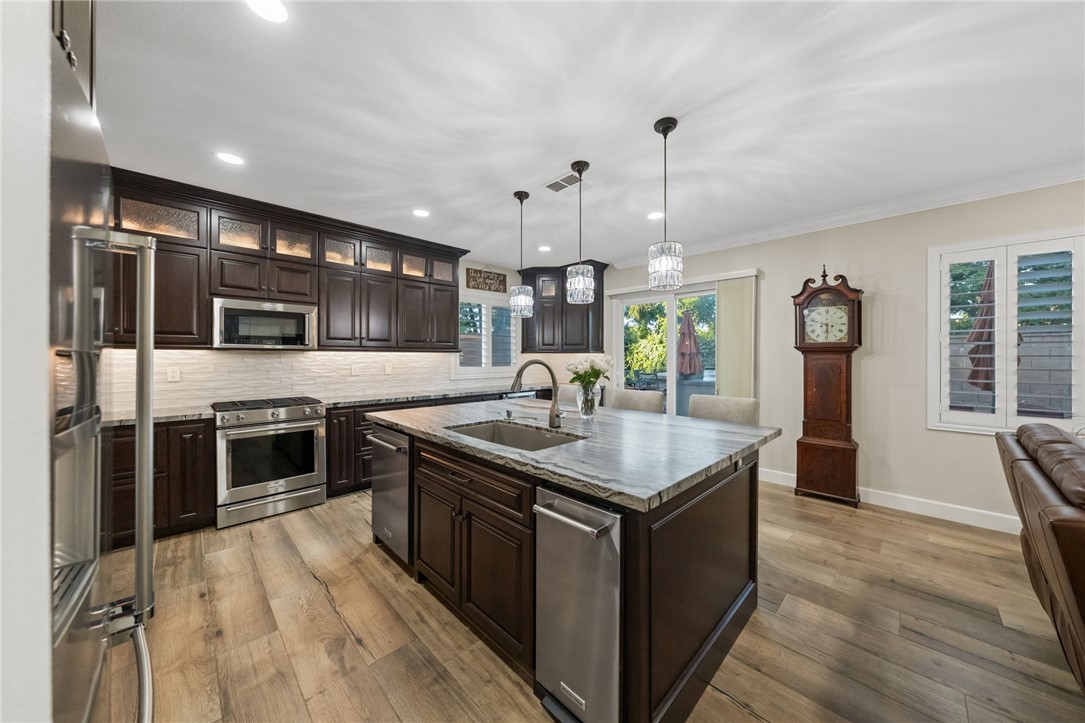 44930 Rutherford Street Temecula, CA 92592 - Photo 8 of 56