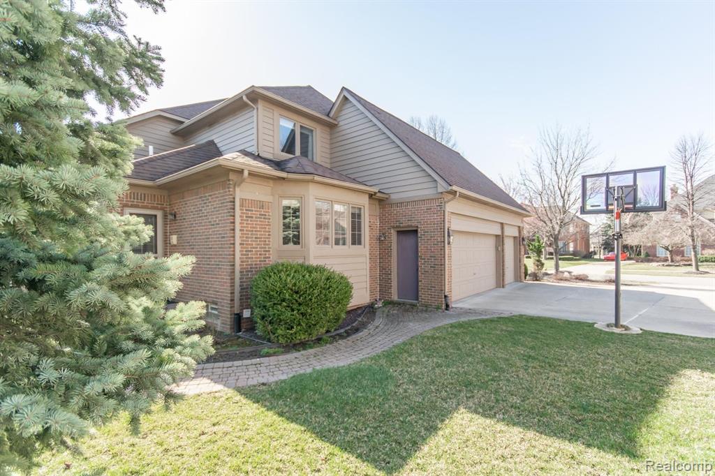 2074 Mapleridge Road Rochester Hills, MI 48309 - Photo 42 of 48