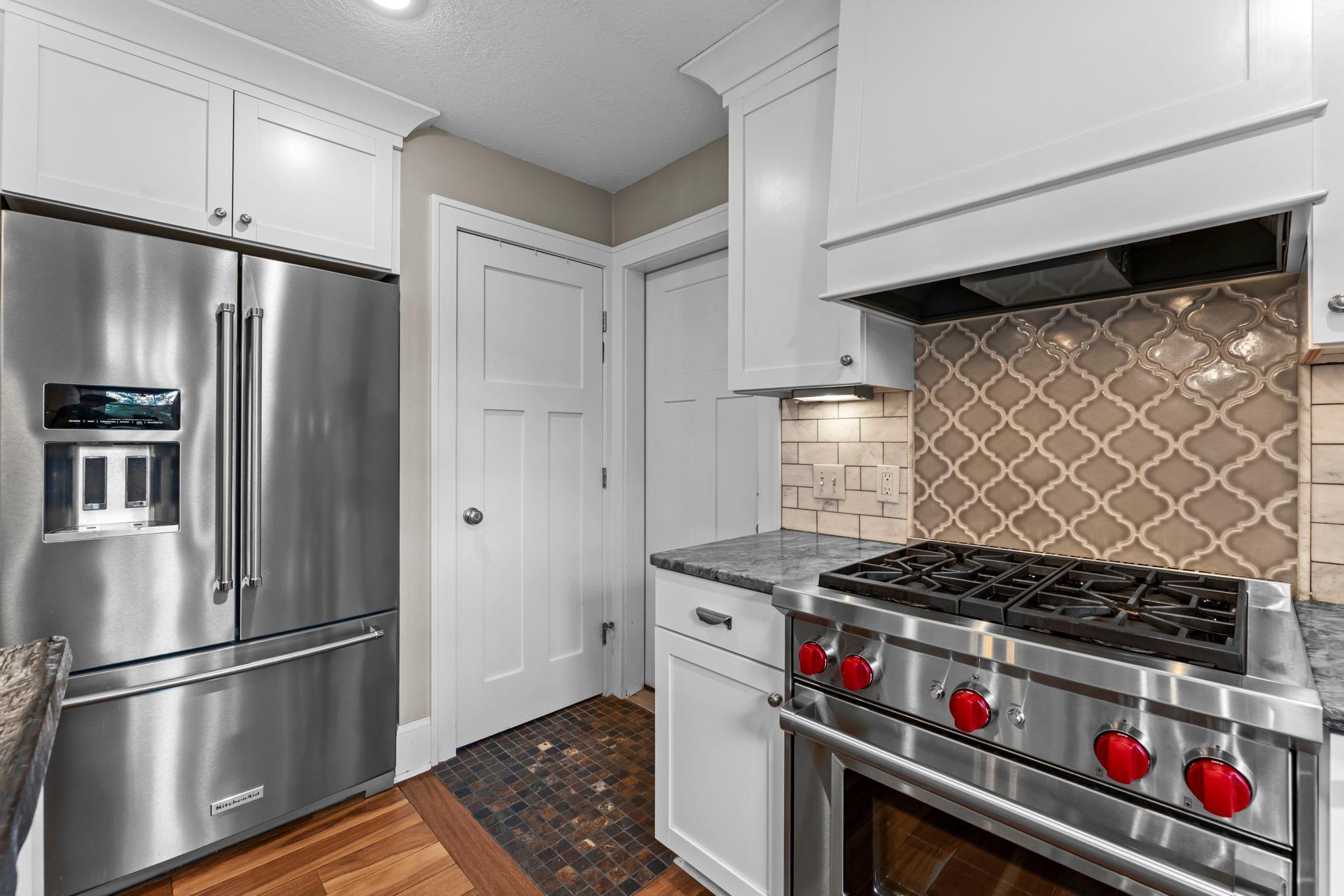 85 Castle Ridge Court Chanhassen, MN 55317 - Photo 18 of 74