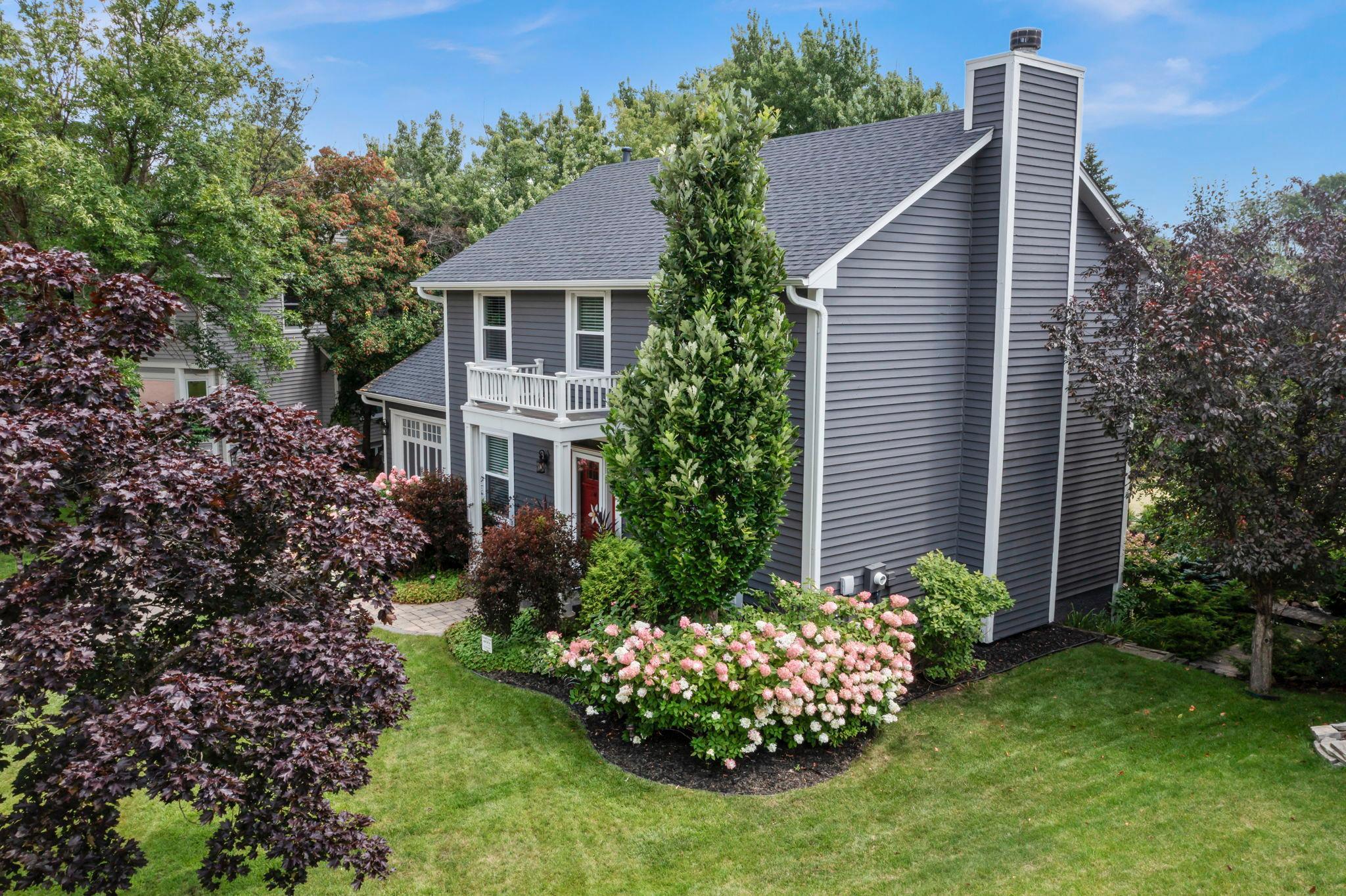 85 Castle Ridge Court Chanhassen, MN 55317 - Photo 2 of 74