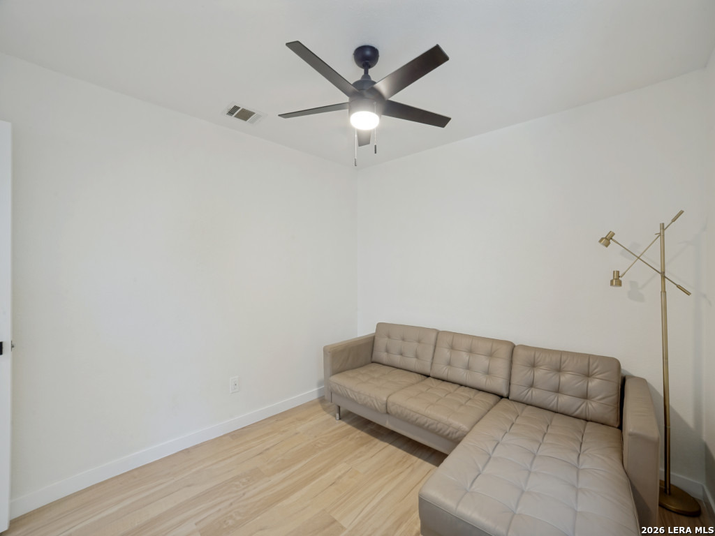 3439 Ridge Ranch San Antonio, TX 78247 - Photo 17 of 25 a living room with a couch