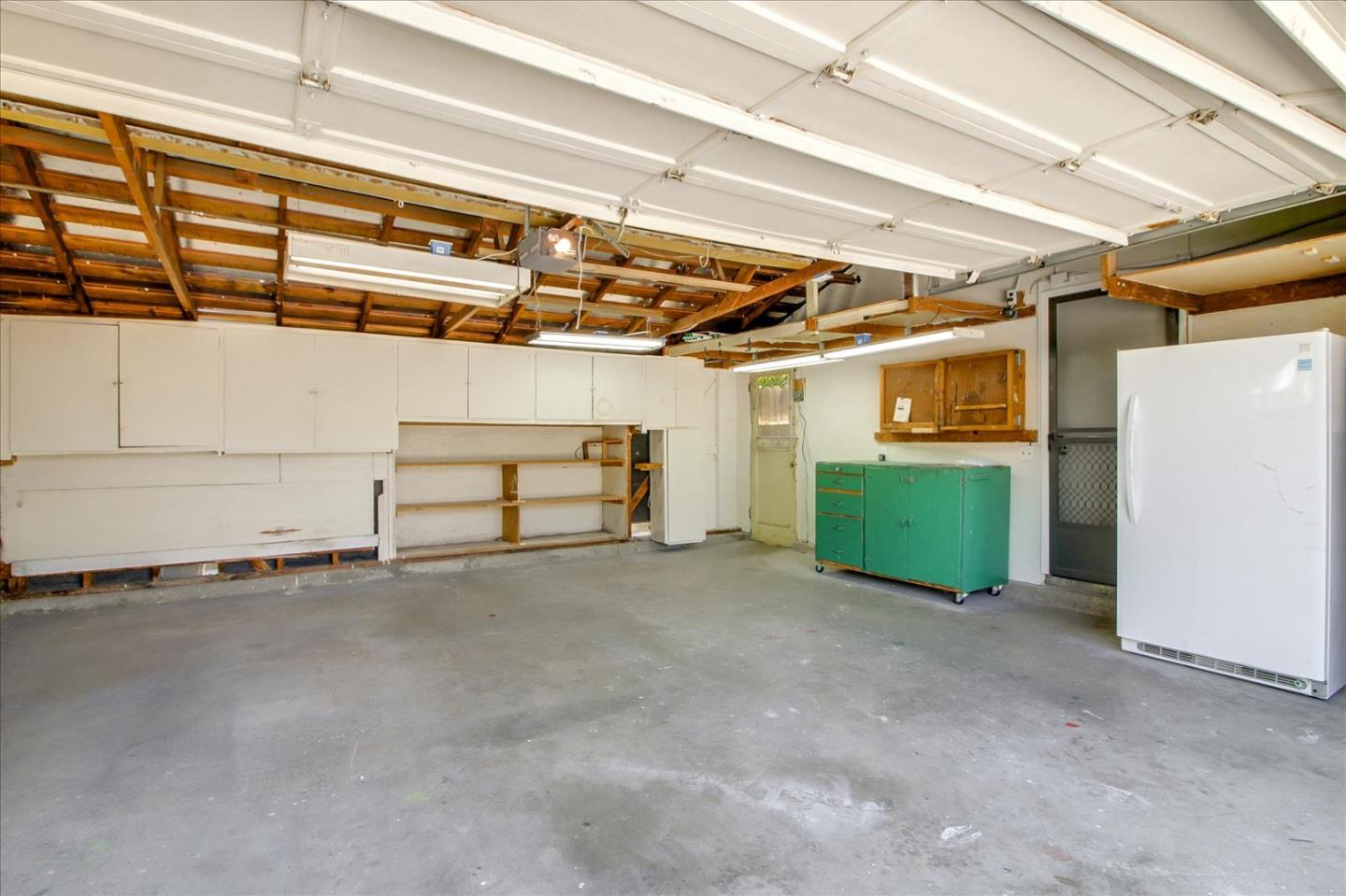 2891 Benjamin Avenue San Jose, CA 95124 - Photo 27 of 31 a view of an empty room with a window