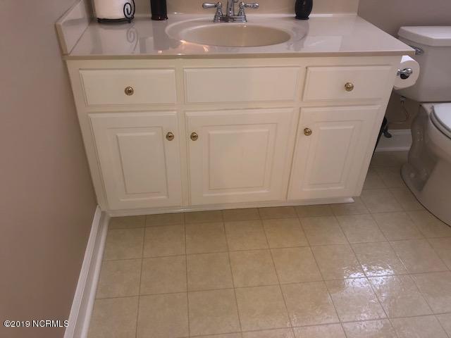 3812 Pecan Grove Road Zebulon, NC 27597 - Photo 18 of 21 Full bathroom in hall