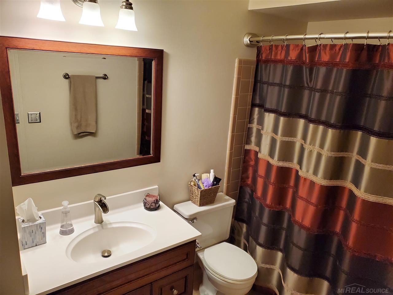 1499 Colony Drive Rochester Hills, MI 48307 - Photo 26 of 38