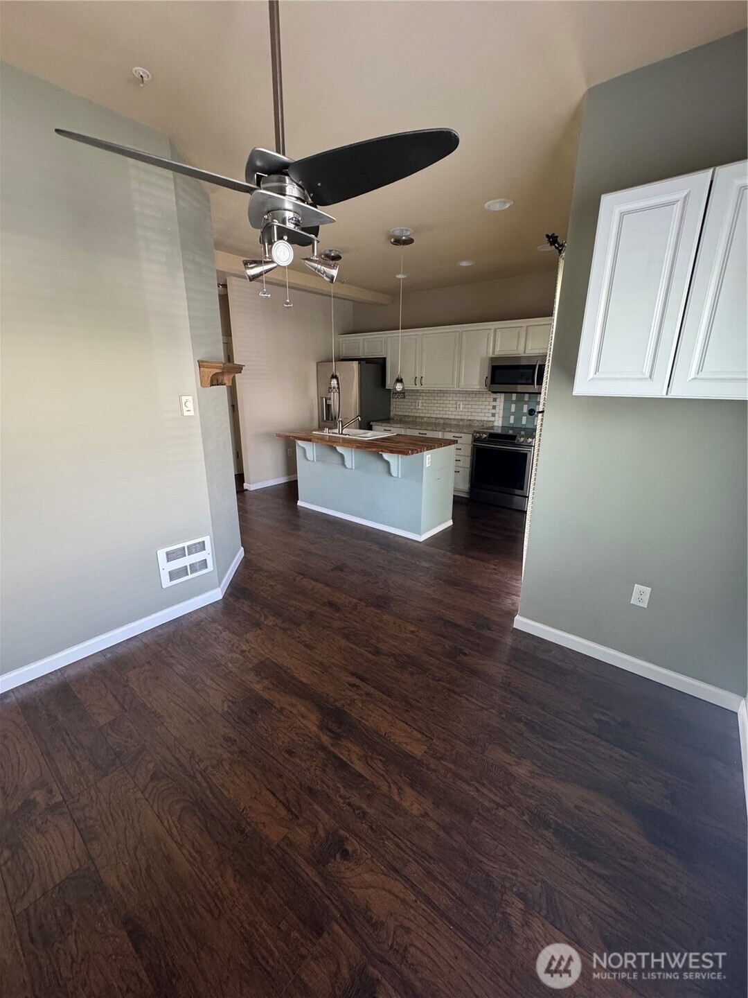 5307 Military Road East, Unit C Tacoma, WA 98446 - Photo 8 of 18