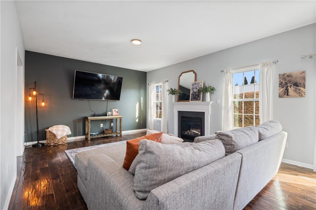 225 Foxwood Road Coraopolis, PA 15108 - Photo 13 of 46 Gallery Image 13