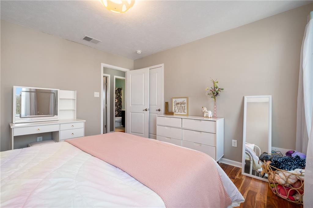 225 Foxwood Road Coraopolis, PA 15108 - Photo 28 of 46 Gallery Image 28