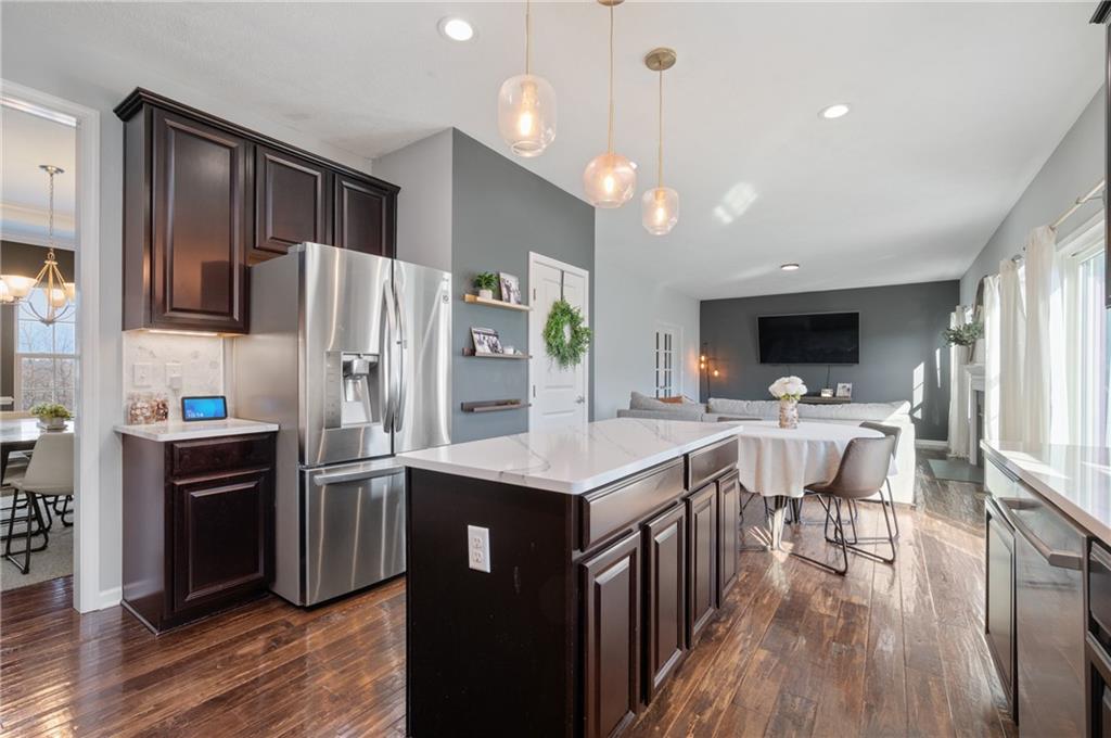 225 Foxwood Road Coraopolis, PA 15108 - Photo 9 of 46 Gallery Image 9