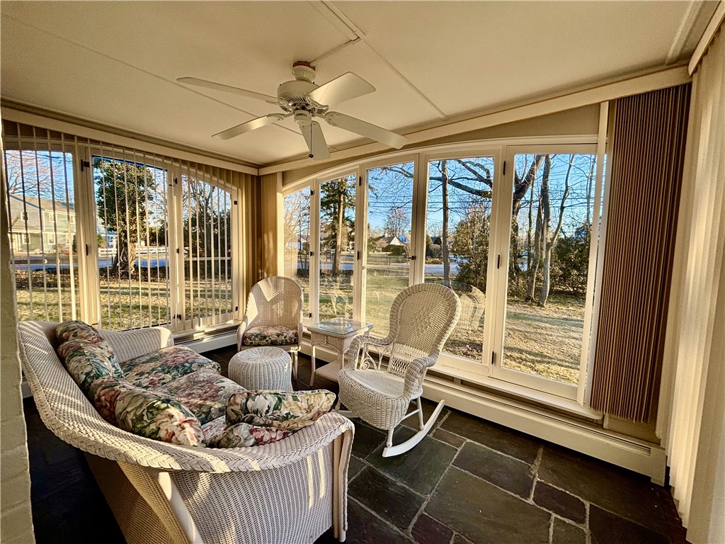 341 Spring Green Road Warwick, RI 02888 - Photo 16 of 31