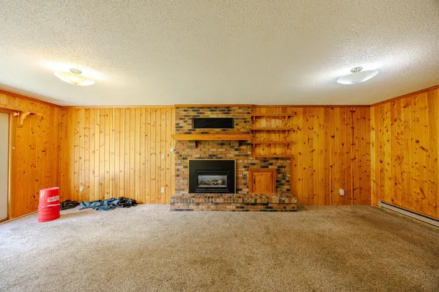 $245,000 | 729 Lake Avenue Southeast, Bemidji, MN 56601