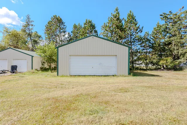 $245,000 | 729 Lake Avenue Southeast, Bemidji, MN 56601