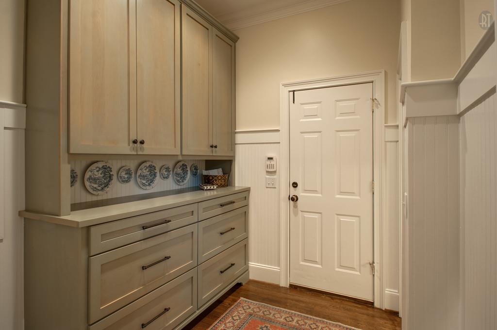 406 Page Road Nashville, TN 37205 - Photo 6 of 22 a view of a closet area