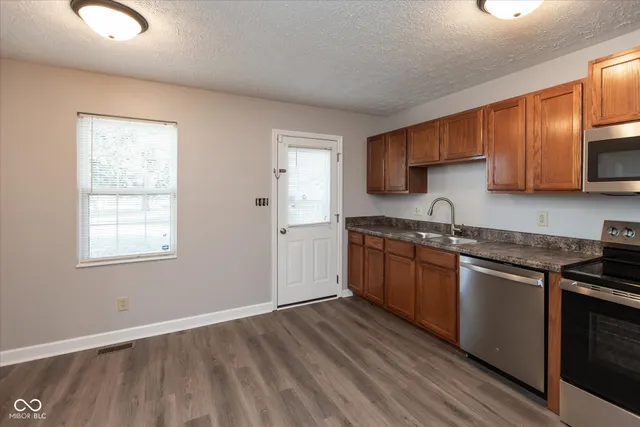 $1,400 | 2099 Galaxy Drive, Franklin, IN 46131