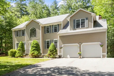 $1,095,000 | 60 Sugar Road, Bolton, MA 01740