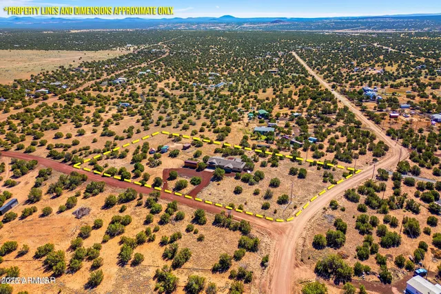 a view of a lake with houses