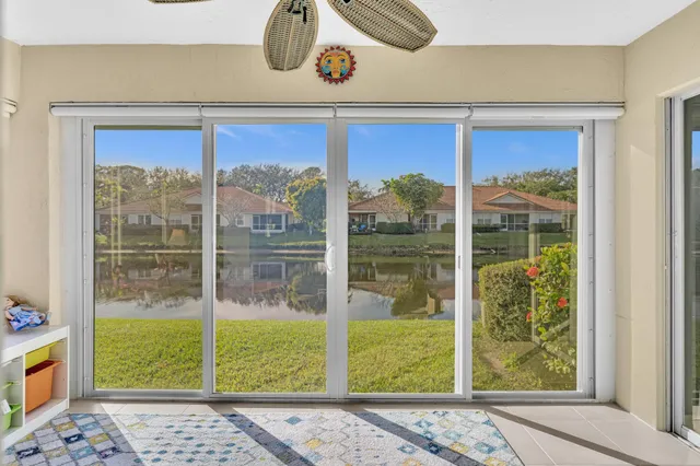 $459,900 | 5104 North La Sedona Circle, Delray Beach, FL 33484