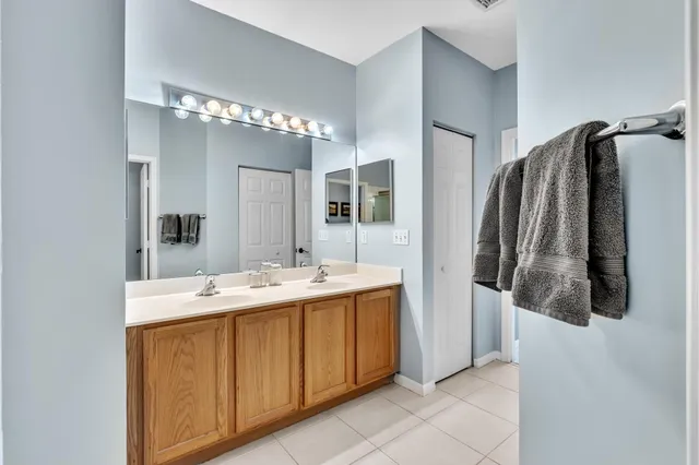 $459,900 | 5104 North La Sedona Circle, Delray Beach, FL 33484