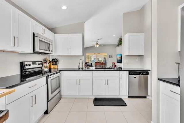 $459,900 | 5104 North La Sedona Circle, Delray Beach, FL 33484