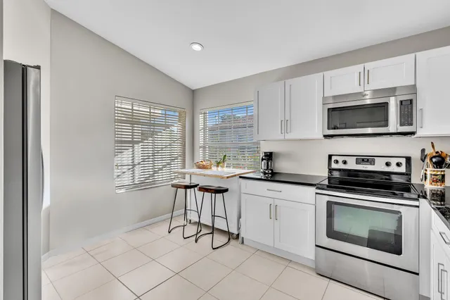 $459,900 | 5104 North La Sedona Circle, Delray Beach, FL 33484