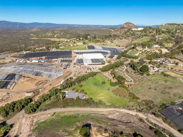 $1,035,000 | 1420 Wilshire Road, Fallbrook, CA 92028