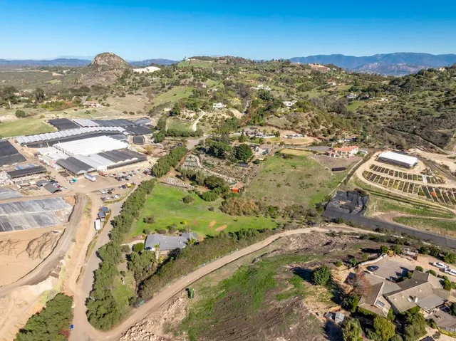 $1,035,000 | 1420 Wilshire Road, Fallbrook, CA 92028