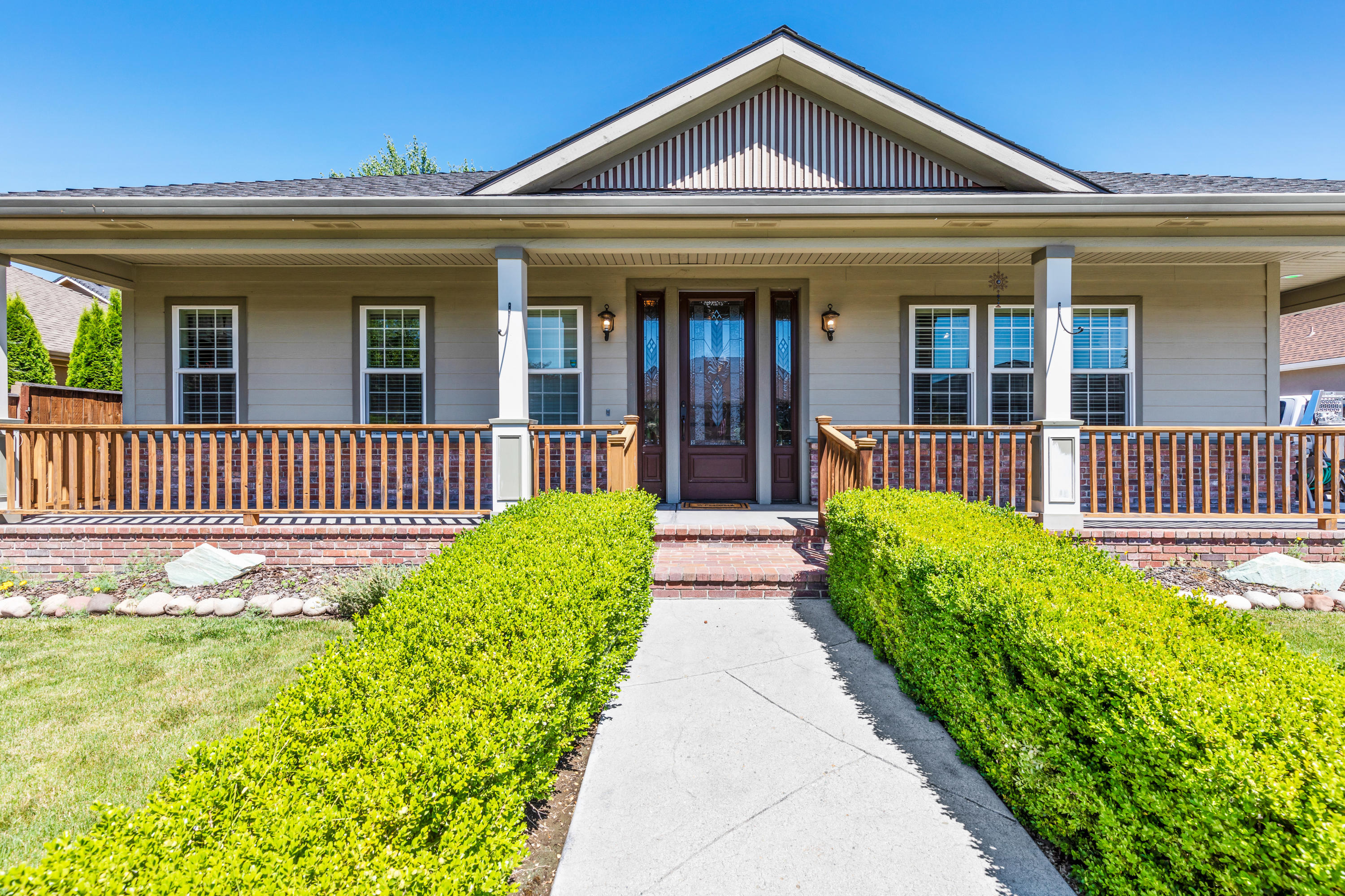 935 Pumpkin Ridge Eagle Point, OR 97524 - Photo 37 of 47 9R9A6823