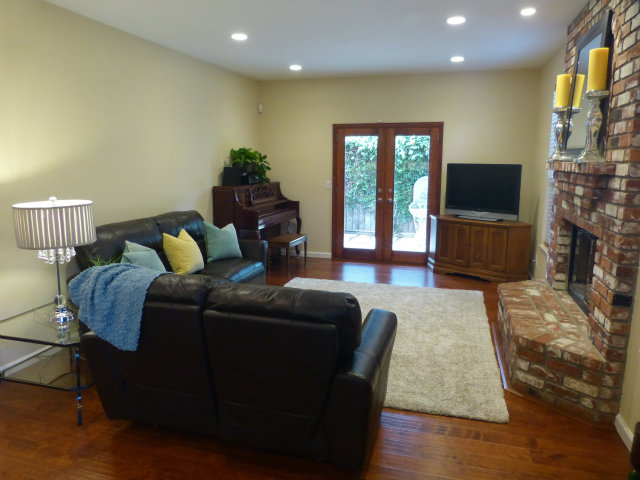 686 Regas Drive Campbell, CA 95008 - Photo 3 of 8 a living room with furniture and a flat screen tv