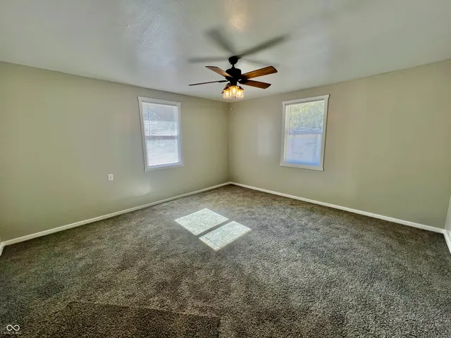 $279,900 | 12871 North County Road 670 East, Hope, IN 47246