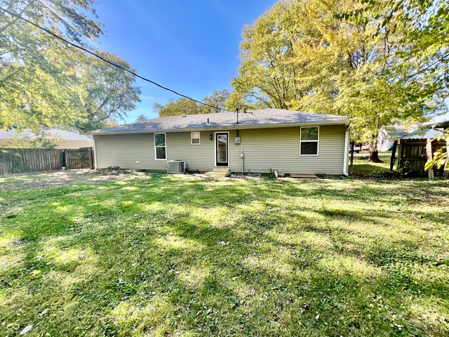 $279,900 | 12871 North County Road 670 East, Hope, IN 47246