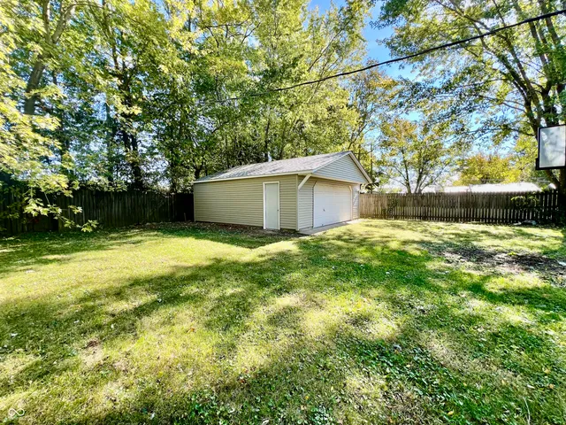 $279,900 | 12871 North County Road 670 East, Hope, IN 47246