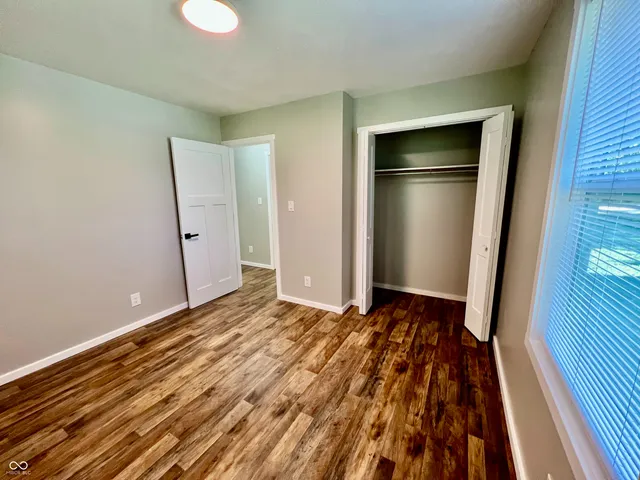 $279,900 | 12871 North County Road 670 East, Hope, IN 47246