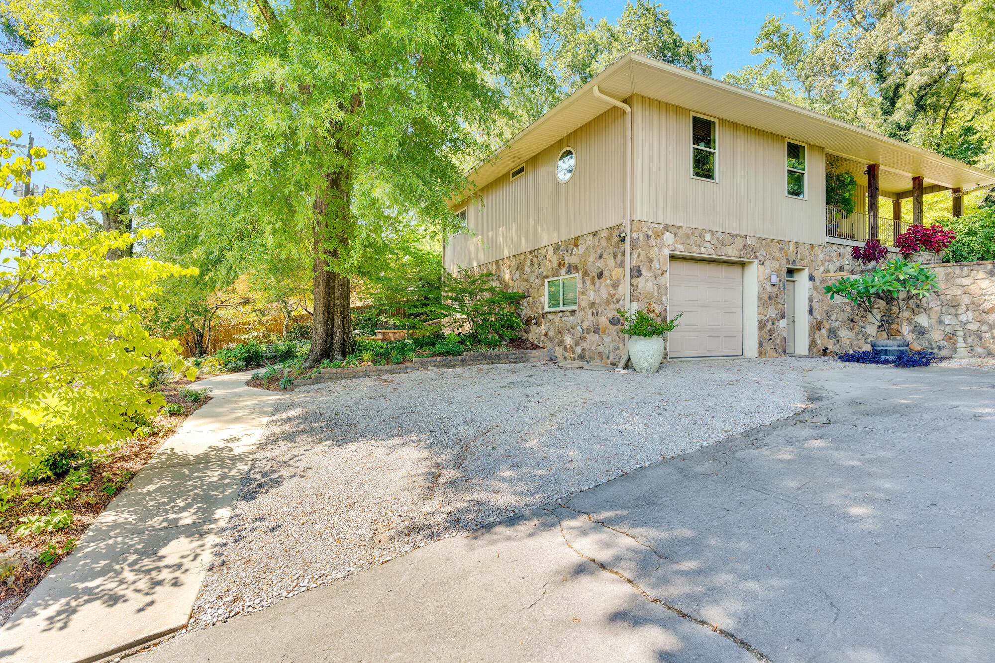 3625 Bennett Road Chattanooga, TN 37412 - Photo 2 of 19 Apartment for Lease