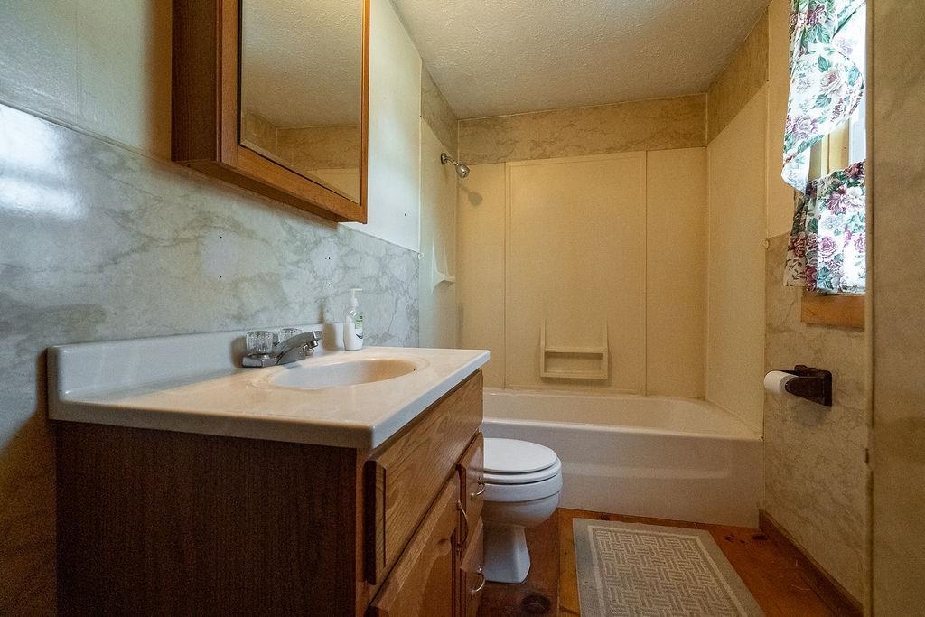 1736 Valley Road Washington, NH 03280 - Photo 17 of 31