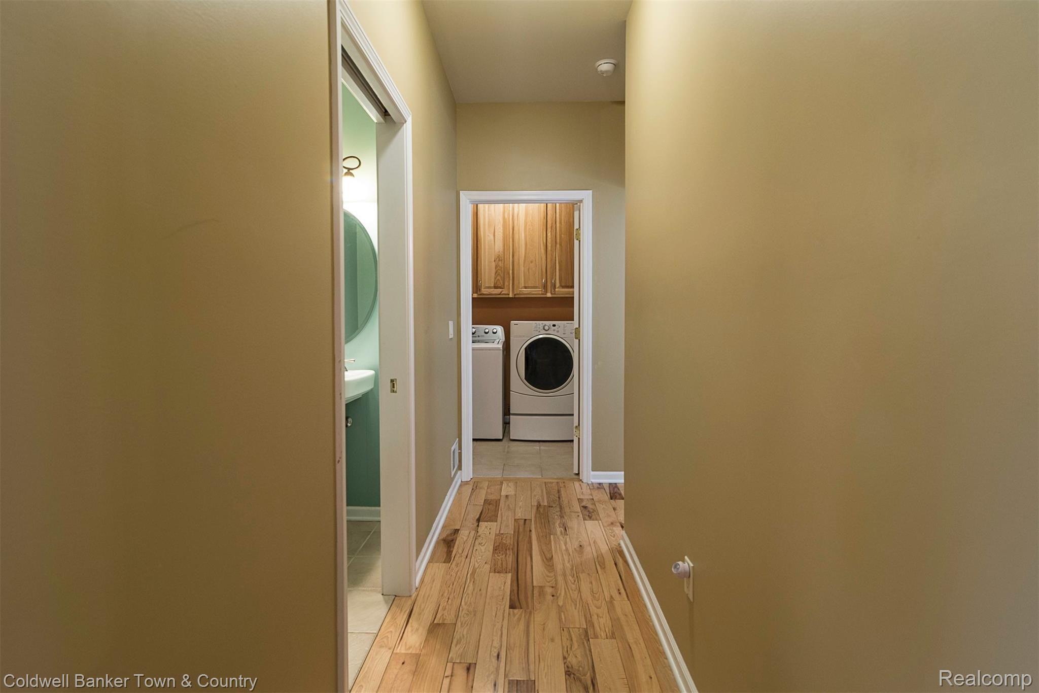 812 North Hughes Road Howell, MI 48843 - Photo 35 of 60 DSC_0903.jpg