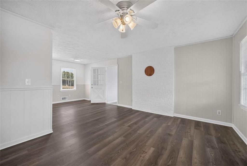 2591 Doc Hughes Road Buford, GA 30519 - Photo 10 of 41