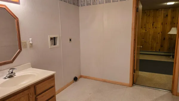 $490,000 | 10597 Highway 23, Orr, MN 55771