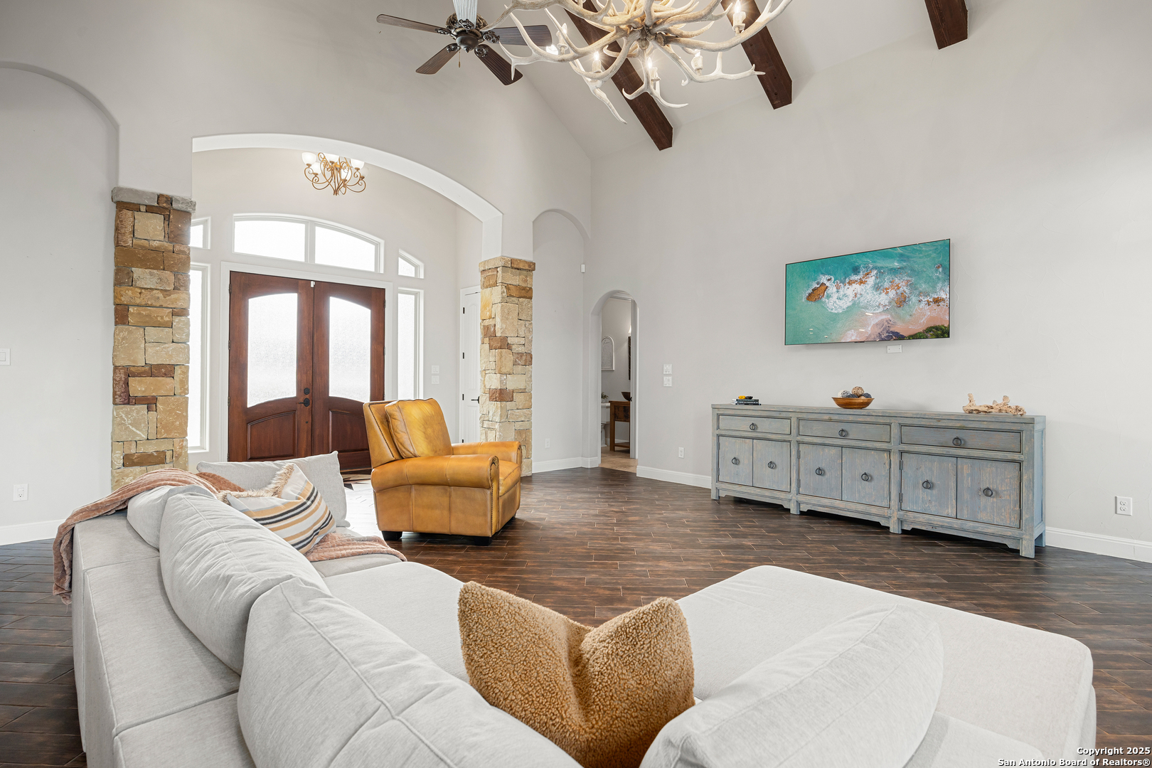 114 Hunters View Circle Boerne, TX 78006 - Photo 6 of 79