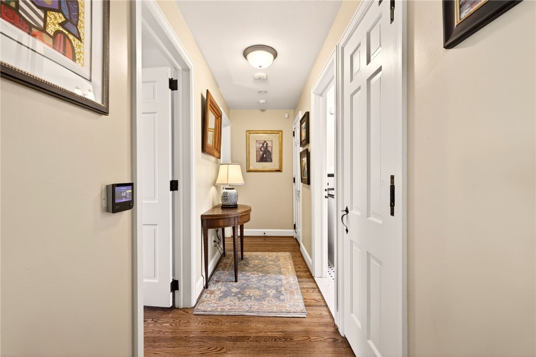220 Overbrook Road Pittsford, NY 14618 - Photo 5 of 47