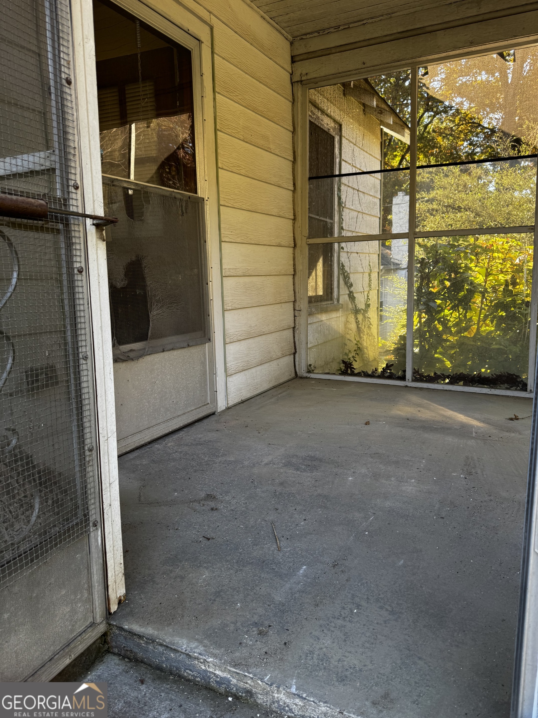 3828 Collier Drive Northwest Atlanta, GA 30331 - Photo 6 of 6 a view of a door
