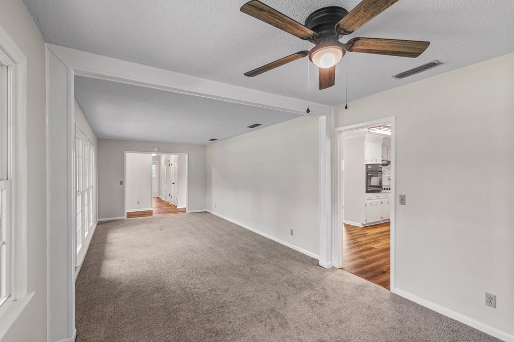 351 Hayborn Road Webb, AL 36376 - Photo 7 of 57