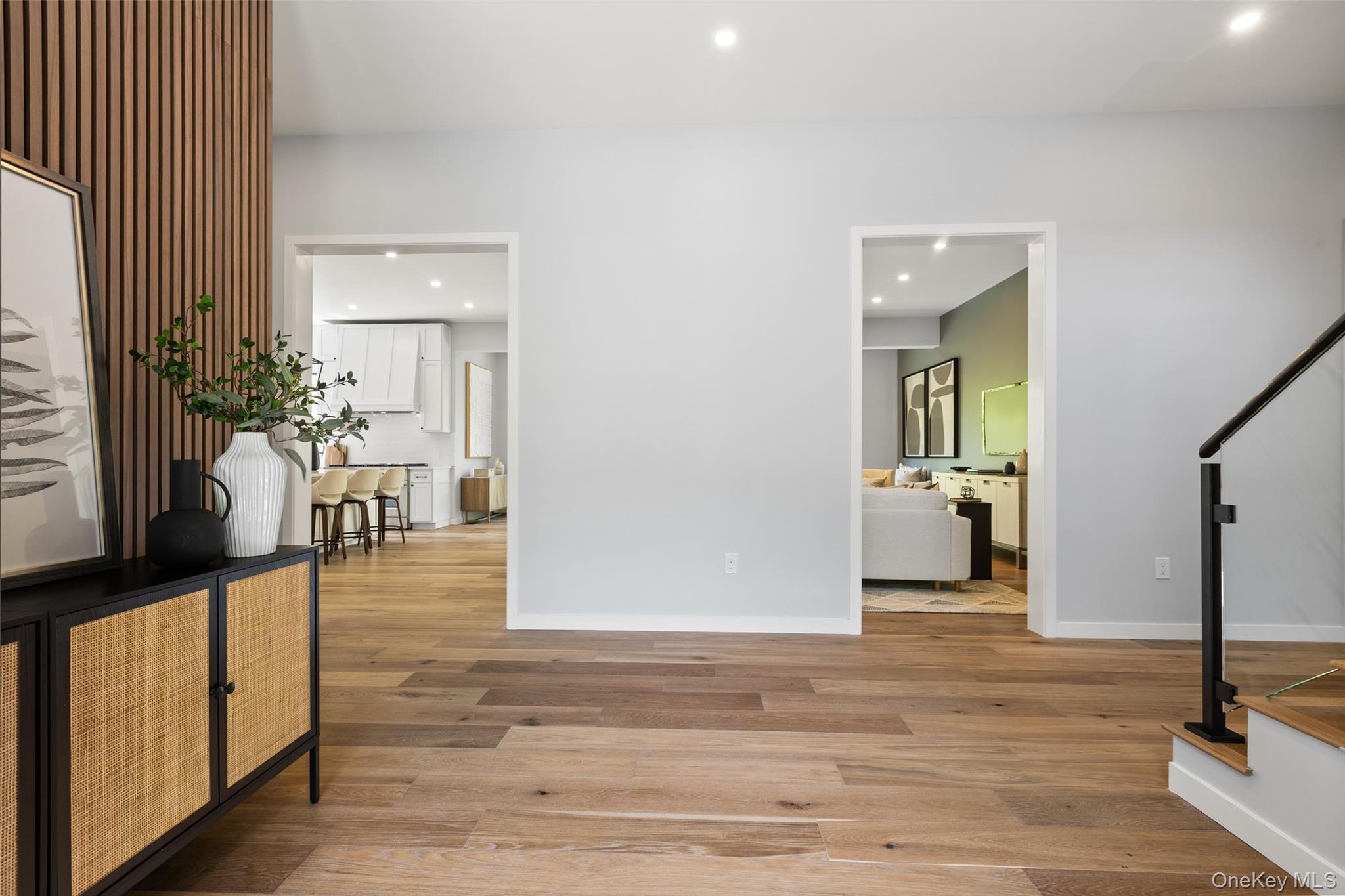 41 Mead Road Armonk, NY 10504 - Photo 6 of 40 Foyer
